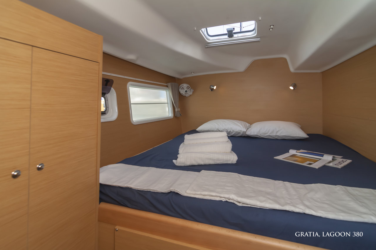 Photo #14 - Lagoon 380 - 4 cab. (Gratia) in Dubrovnik - 33347