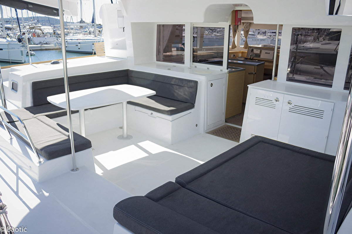 Photo #8 - Lagoon 450 - 4 + 2 cab. (Baros) in Trogir - 33350