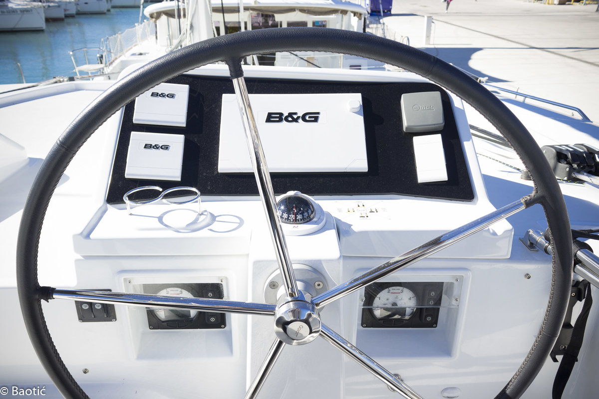 Photo #10 - Lagoon 450 - 4 + 2 cab. (Baros) in Trogir - 33350
