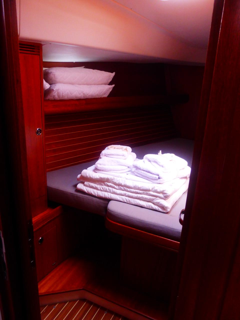 Photo #8 - Elan 45 (Nafsika) in Lefkada - 33370