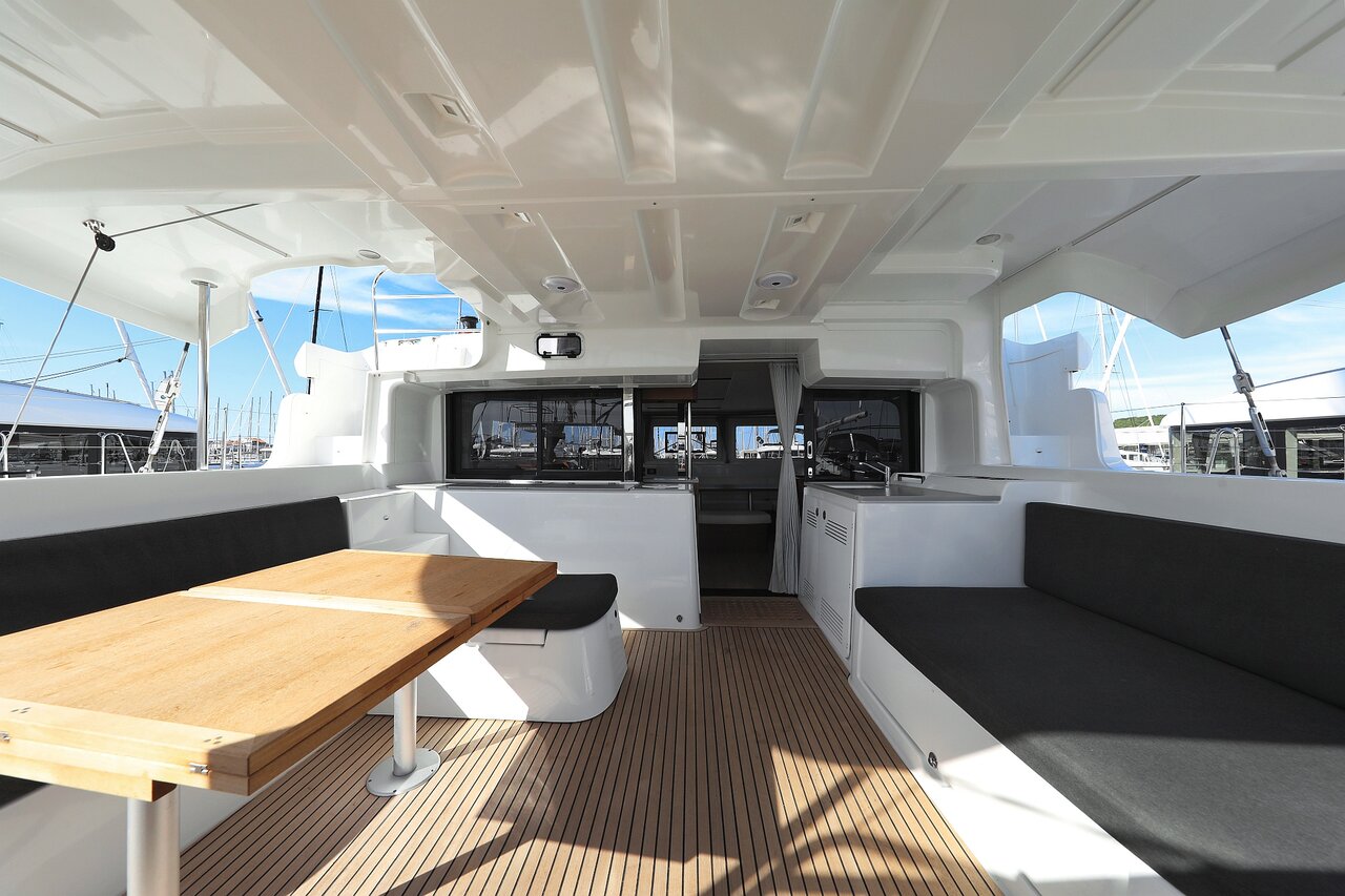 Photo #8 - Lagoon 46 - 4 + 2 cab. (Deepsea) in Sukosan - 33434