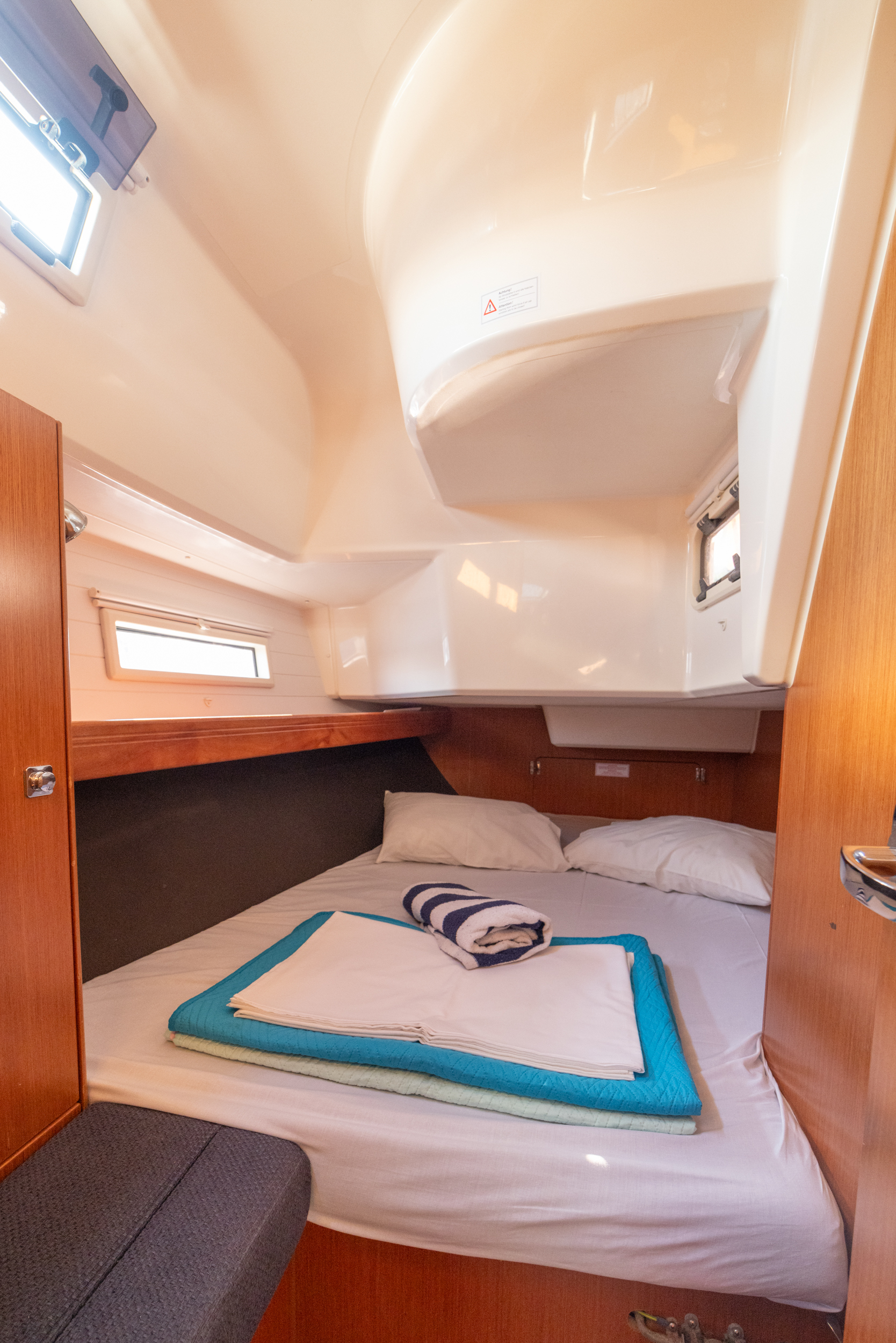 Photo #17 - Bavaria Cruiser 37 - 3 cab. (Marlo) in Atene - 33481