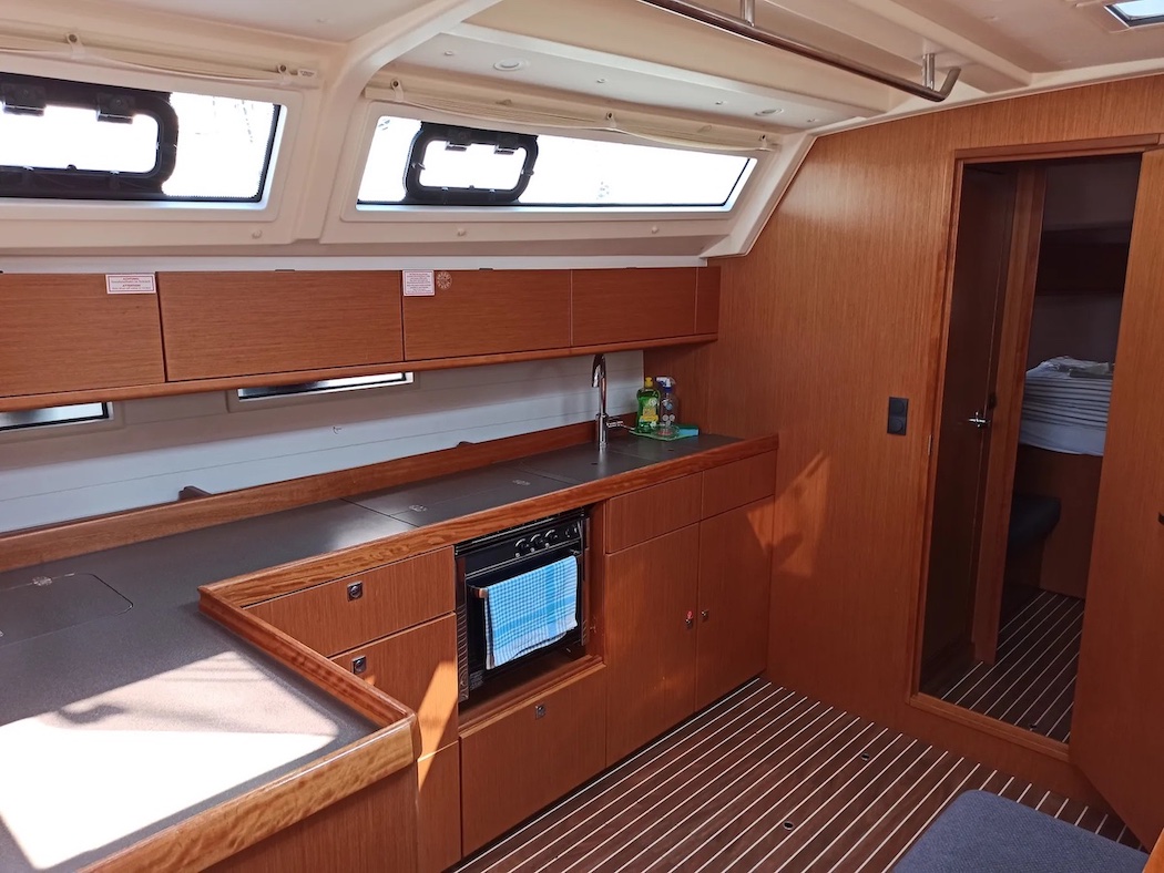 Photo #9 - Bavaria Cruiser 46 - 4 cab. (Bardolino) en Trogir - 33534