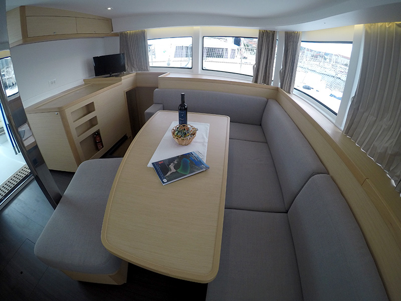 Photo #6 - Lagoon 42 - 4 + 2 cab. (Aymeline) in Sibenik - 33602