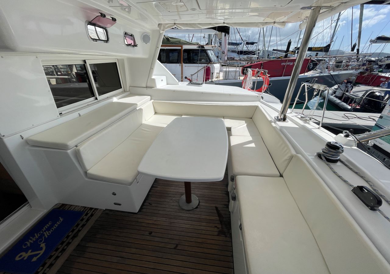 Photo #12 - Lagoon 440 - 4 cab. (ELYSIAN) in Airlie Beach - 33665