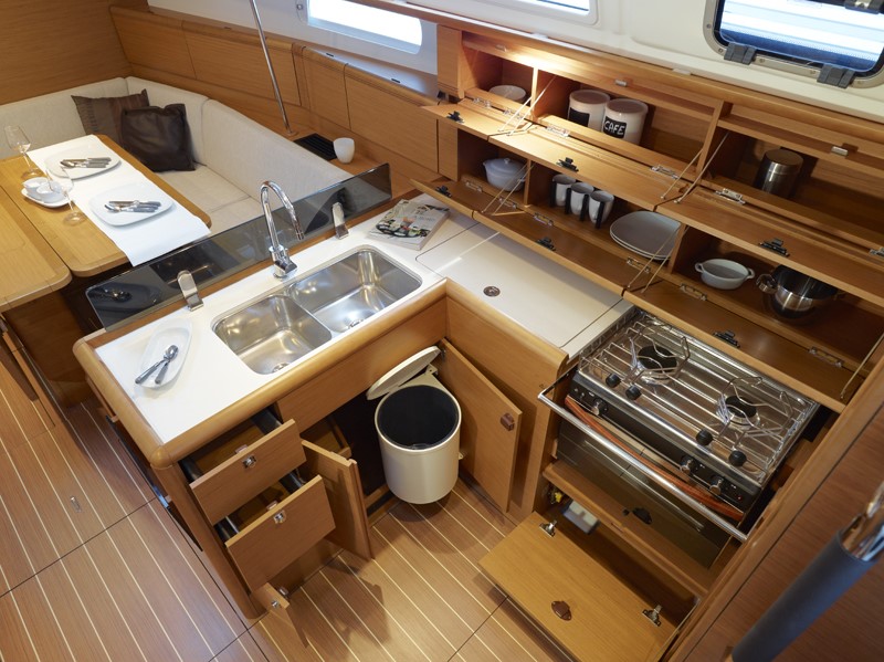 Photo #7 - Sun Odyssey 389 (Agios Georgios) en Corfú - 33728