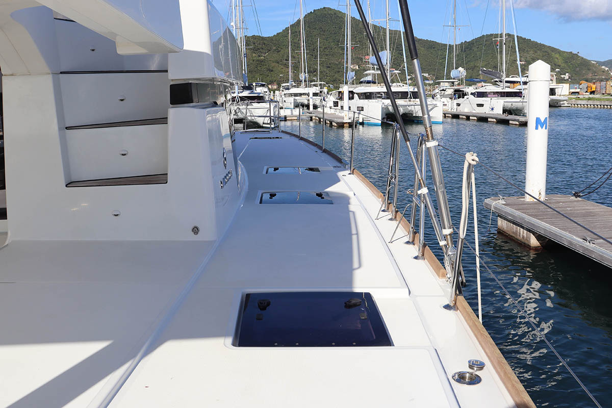 Photo #7 - Lagoon 52 F - 5 + 2 cab. (Happy Ours) in Nanny Cay - 33774