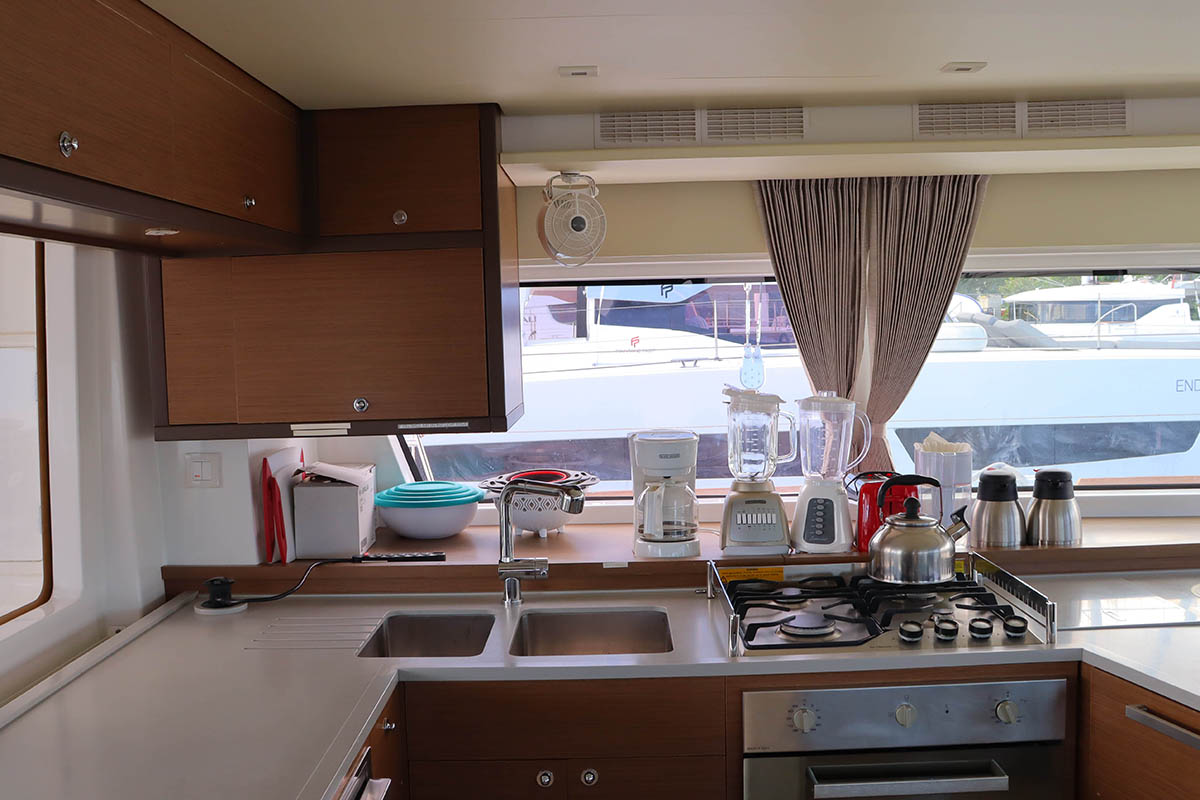 Photo #19 - Lagoon 52 F - 5 + 2 cab. (Happy Ours) in Nanny Cay - 33774