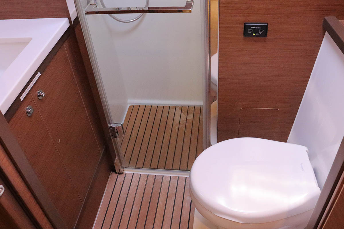 Photo #33 - Lagoon 52 F - 5 + 2 cab. (Happy Ours) in Nanny Cay - 33774