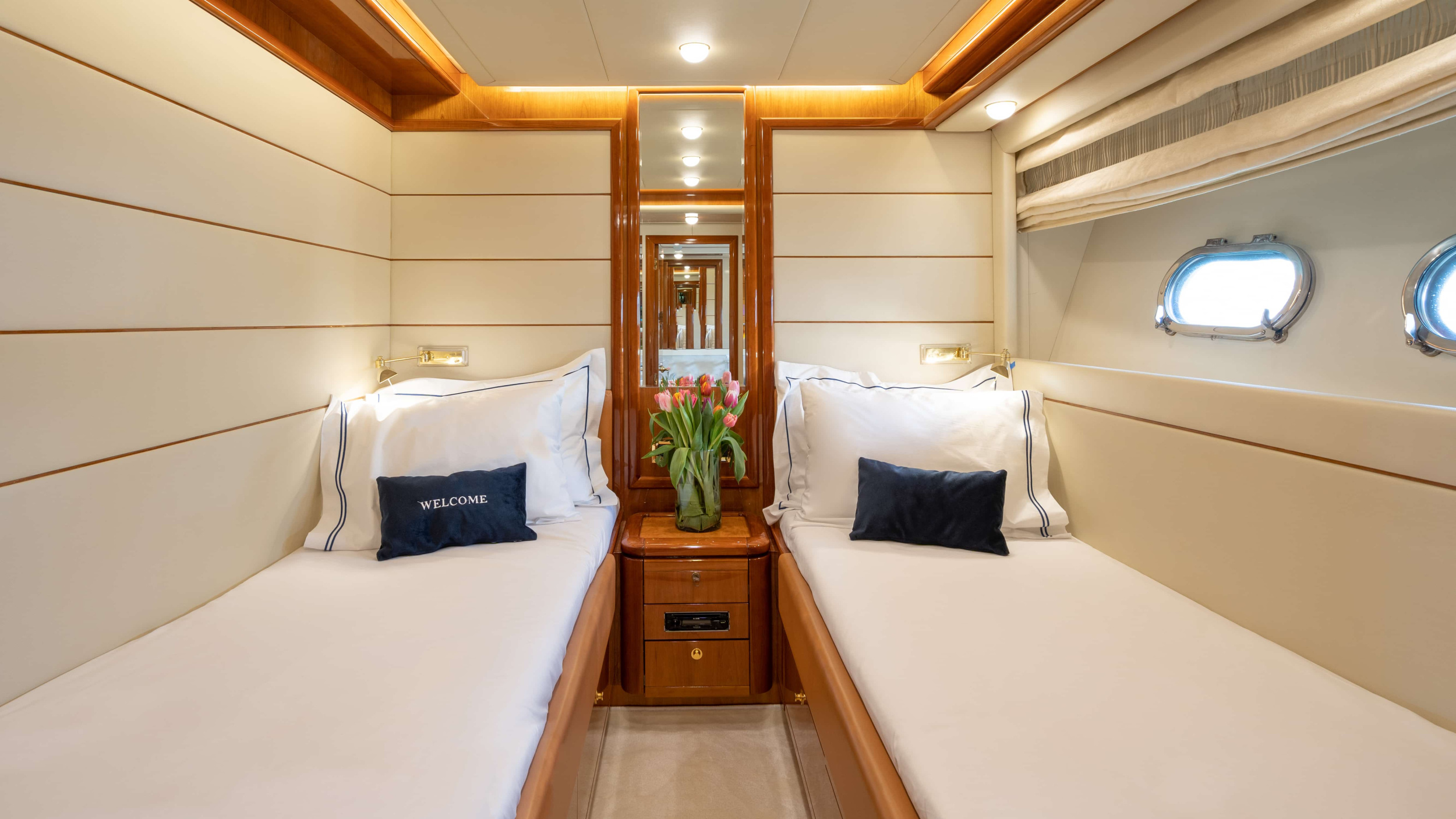 Photo #7 - Ferretti Yachts 880 (Estia YI) en Elliniko - 33795