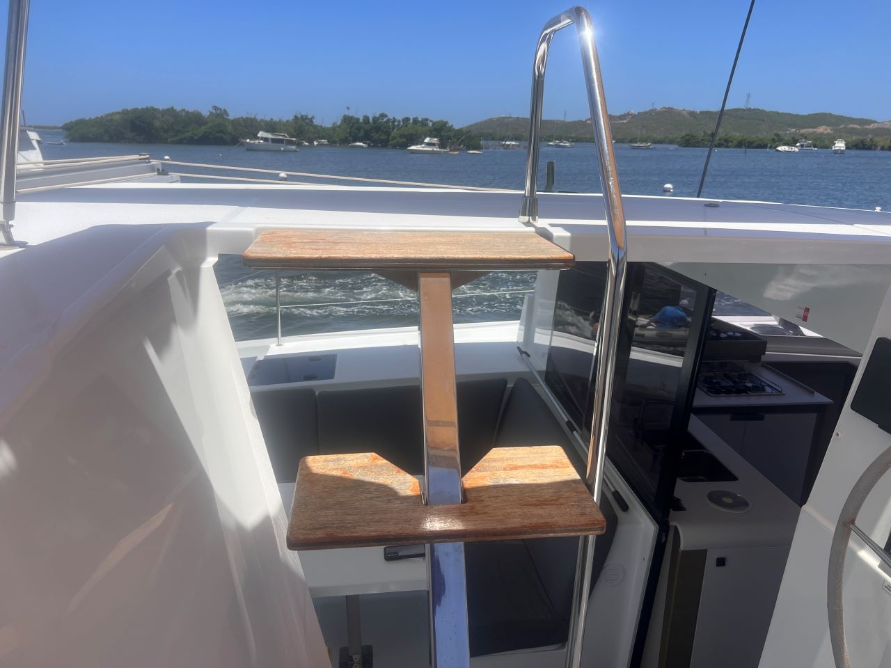 Photo #11 - Fountaine Pajot Isla 40 - 4 + 1 cab. (QUARDA JEEPI) in Parham Town - 33814
