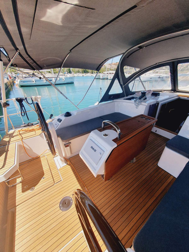Photo #4 - Bavaria C42 Style (Flotte Lotte) en Pula - 33825