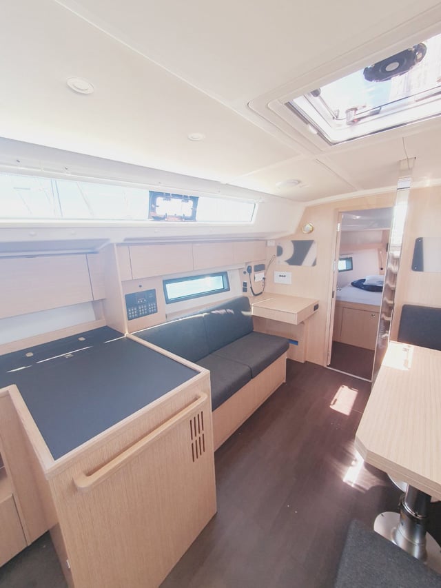 Photo #6 - Bavaria C42 Style (Flotte Lotte) en Pula - 33825