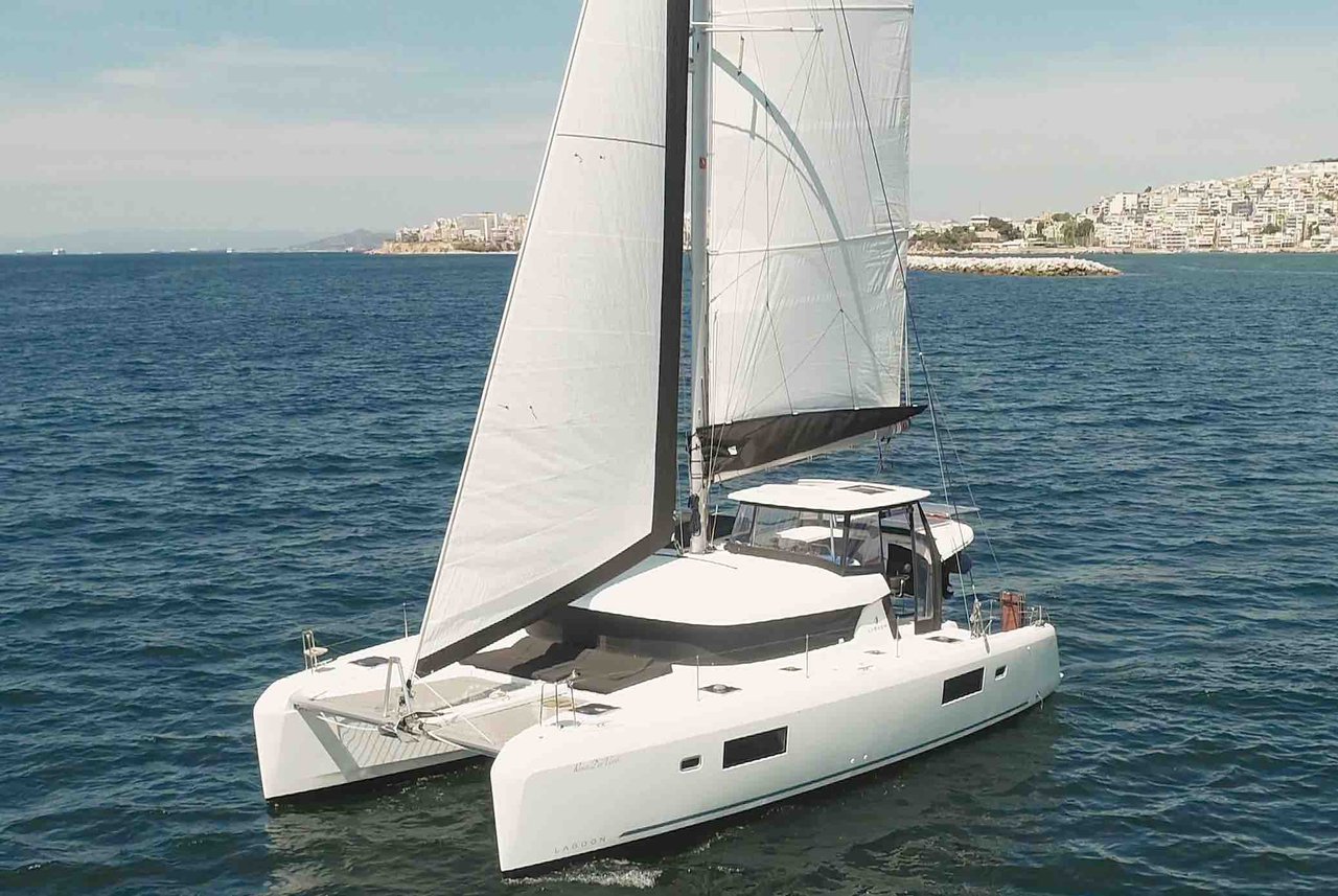 Photo #6 - Lagoon 42 - 4 + 1 cab. (Rosa Dei Venti) in Paros - 33829