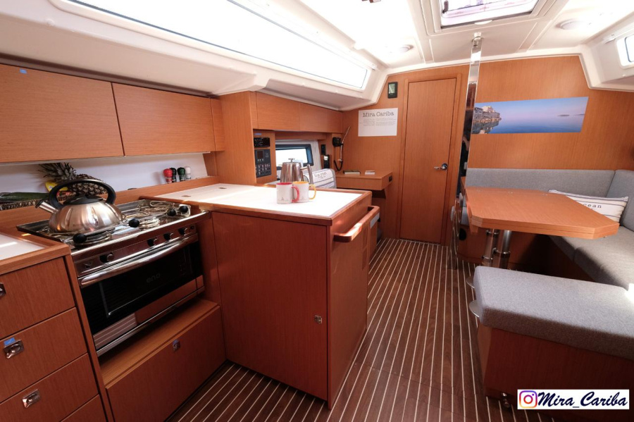 Photo #11 - Bavaria C38 (Mira Cariba) in Castellammare di Stabia - 33842