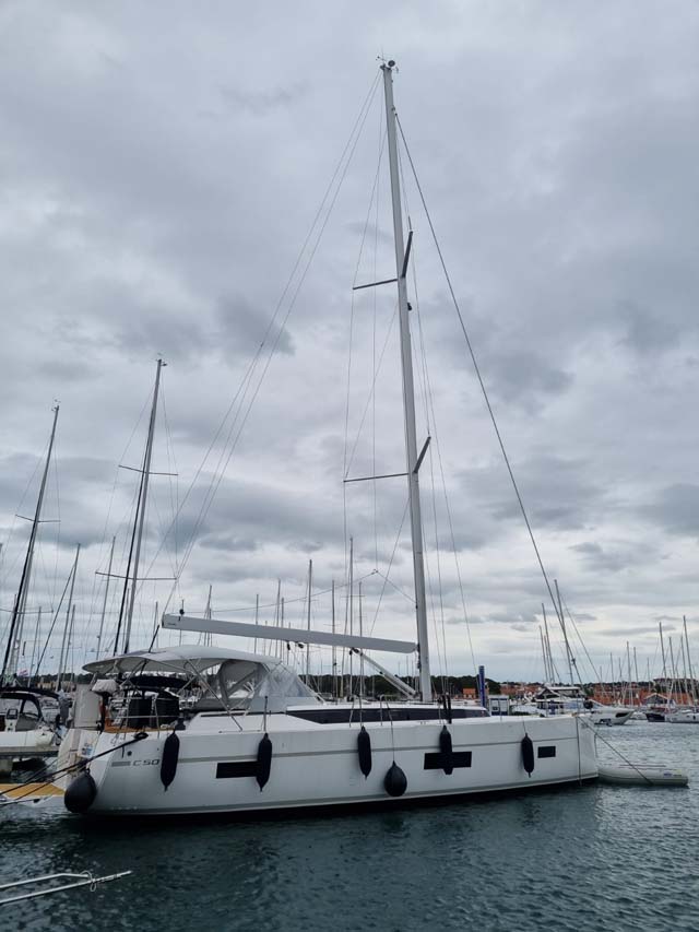 Photo #5 - Bavaria C50 Style - 4 + 1 cab. (Nosanida) en Biograd - 33848