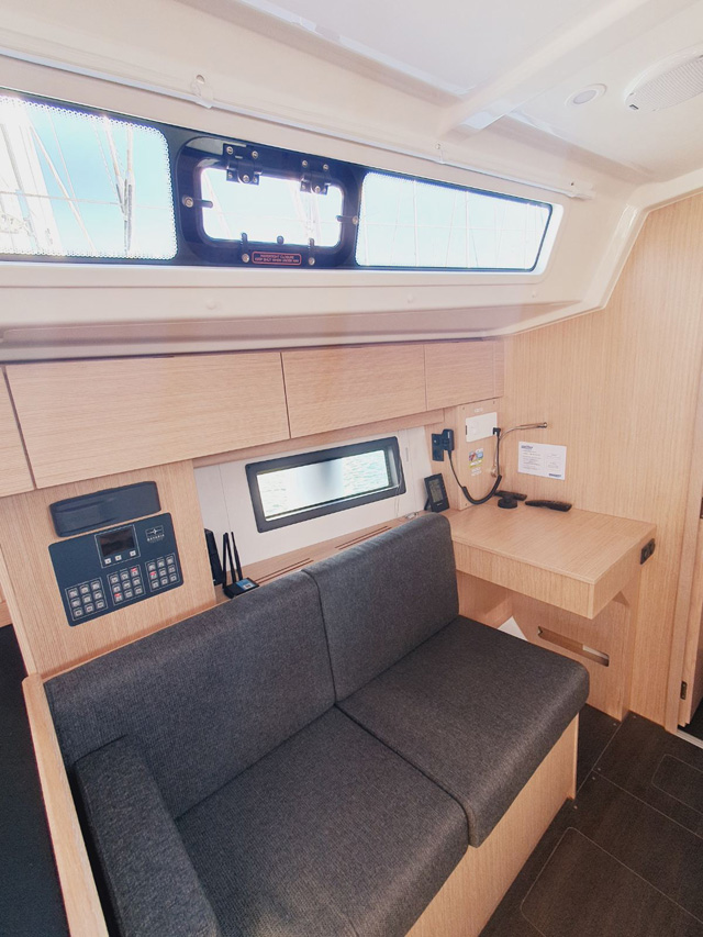 Photo #10 - Bavaria C38 (Infinity) in Pula - 33861
