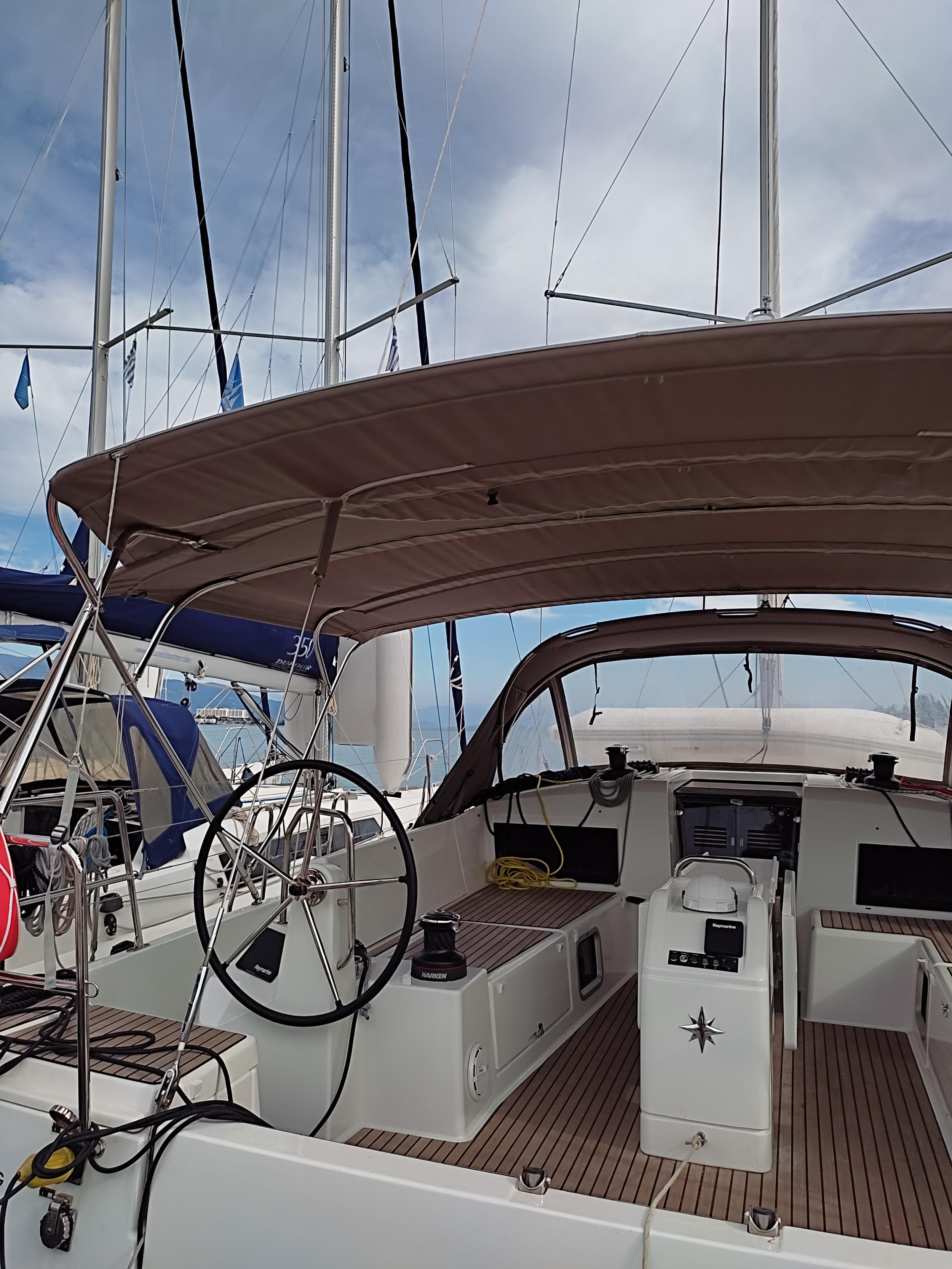 Photo #5 - Sun Odyssey 490 - 5 + 1 cab. (White Pearl) en Corfú - 33864