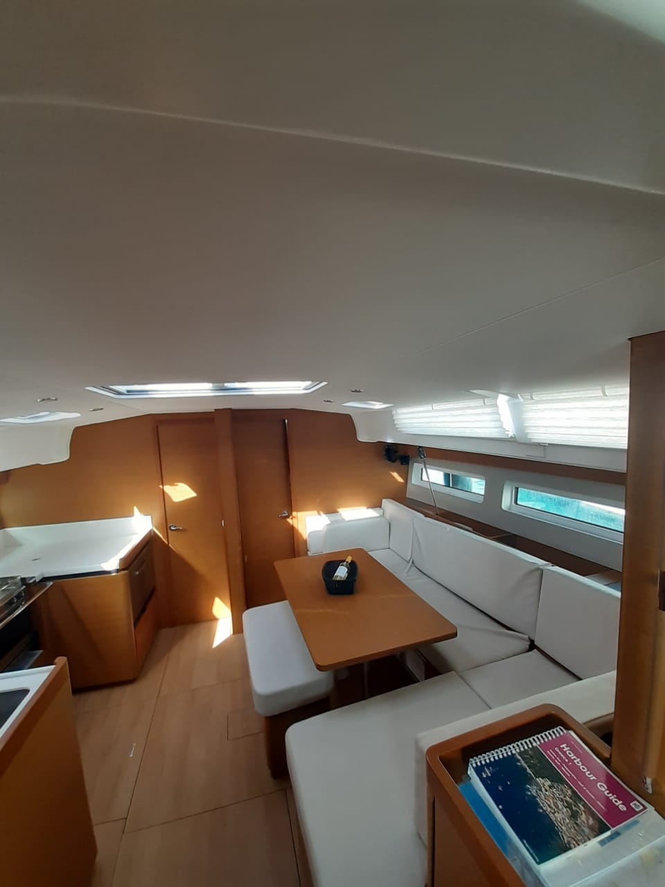Photo #13 - Sun Odyssey 490 - 5 + 1 cab. (White Pearl) en Corfú - 33864