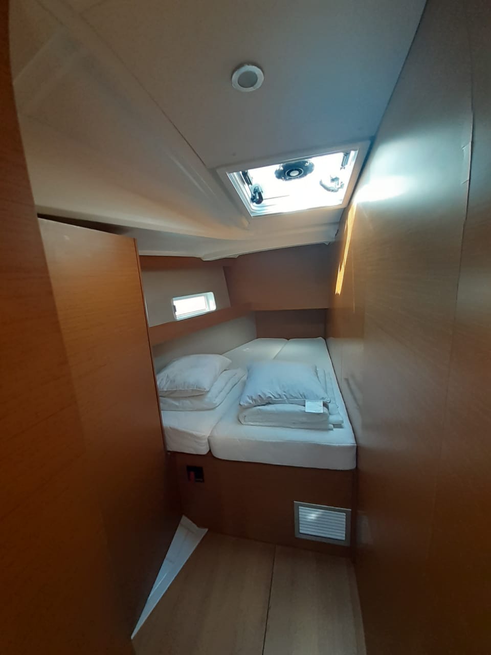 Photo #16 - Sun Odyssey 490 - 5 + 1 cab. (White Pearl) en Corfú - 33864