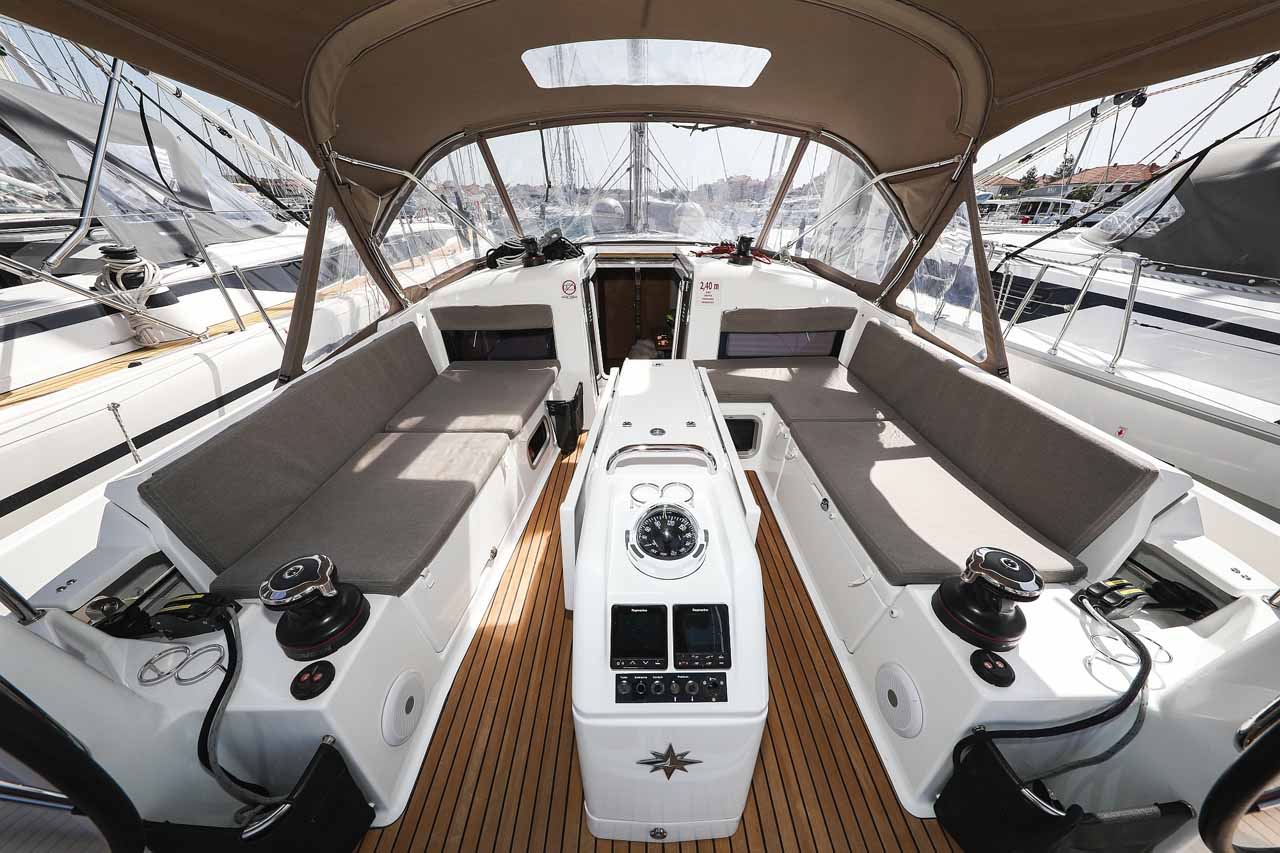 Photo #16 - Sun Odyssey 440 - 3 cab. (Follow your Dream) en Biograd - 33866