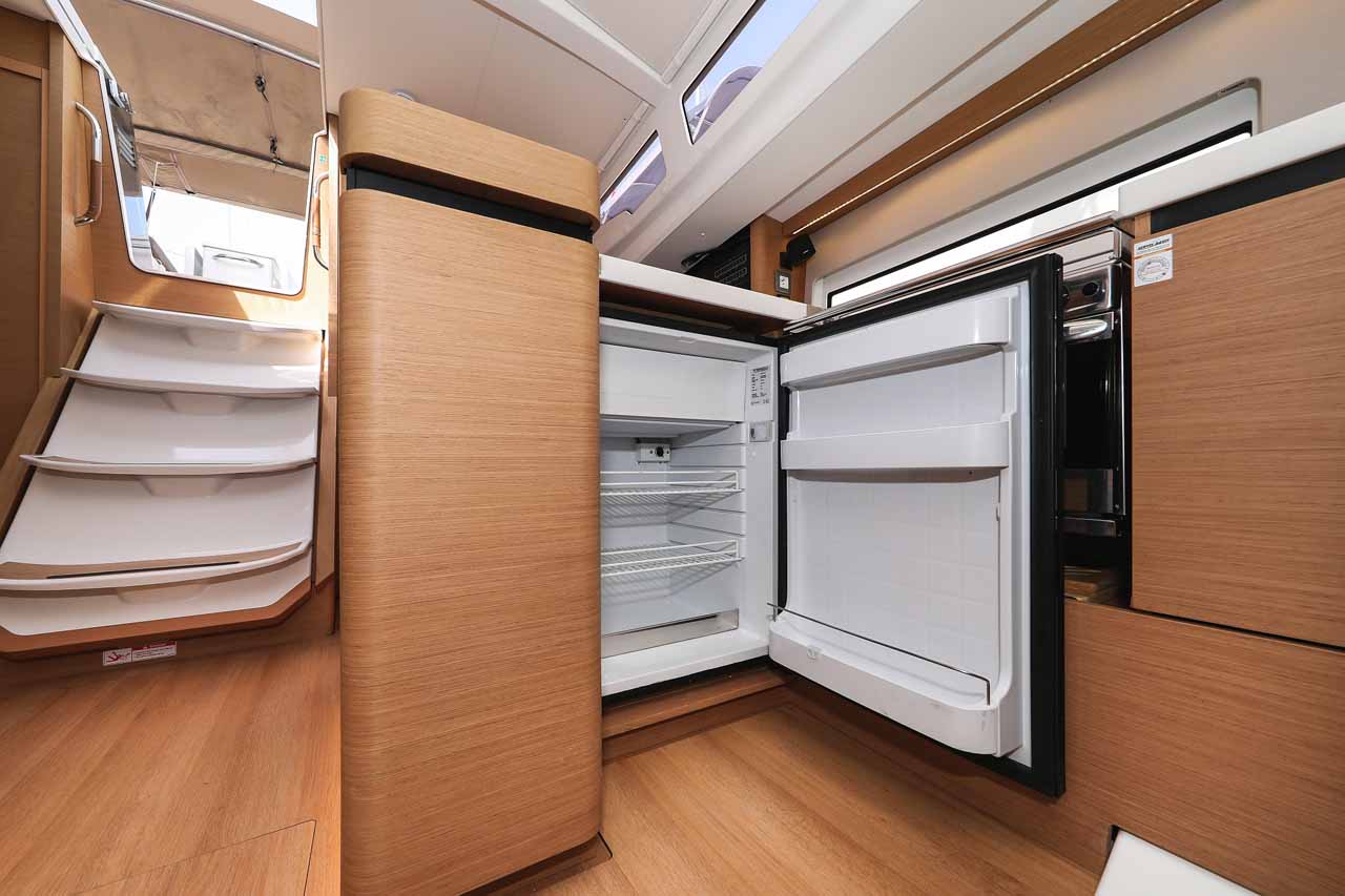 Photo #24 - Sun Odyssey 440 - 3 cab. (Follow your Dream) en Biograd - 33866