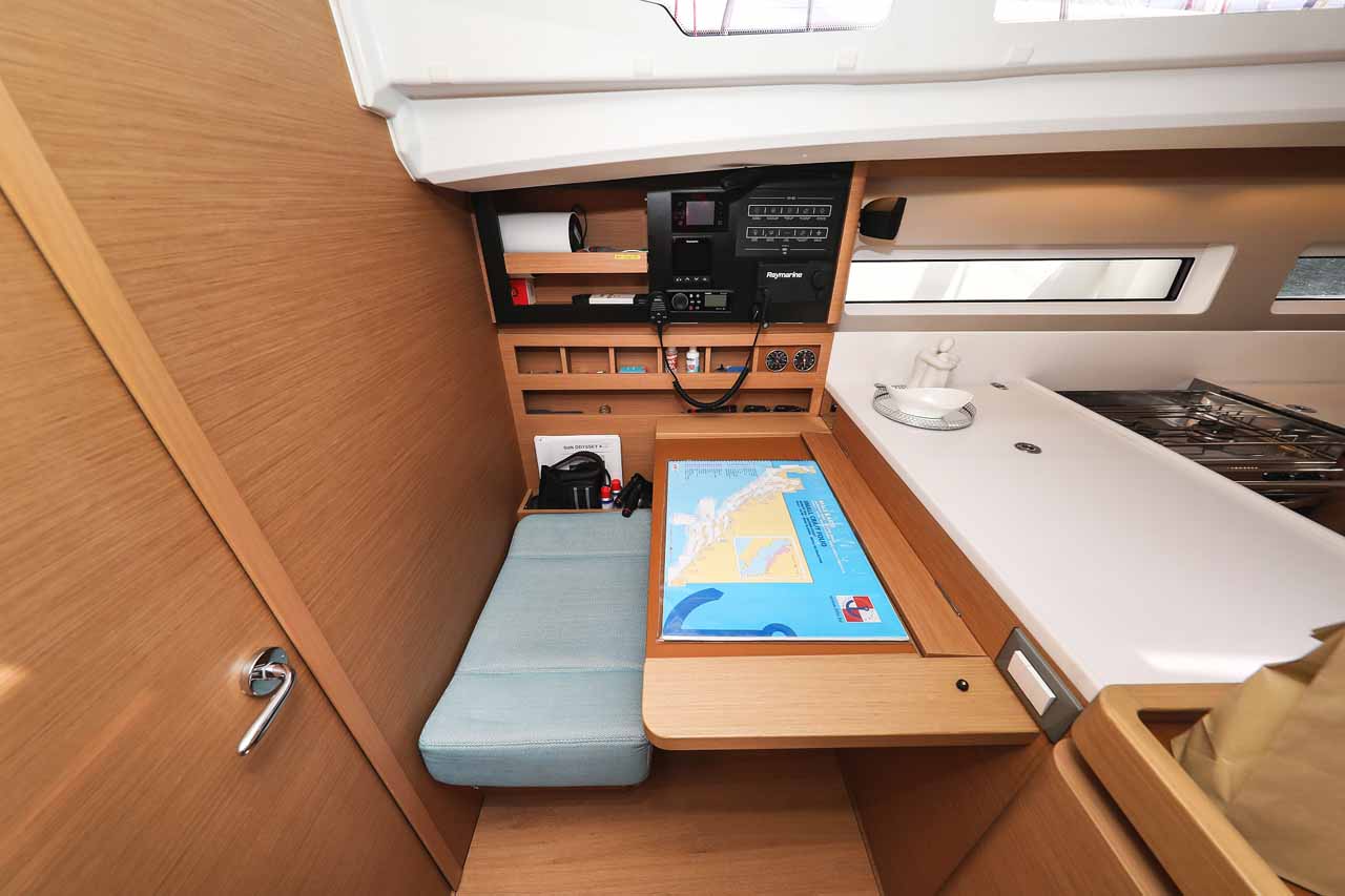 Photo #25 - Sun Odyssey 440 - 3 cab. (Follow your Dream) en Biograd - 33866