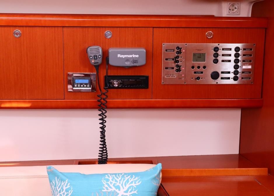Photo #7 - Oceanis 43 (Fantasea) in Atene - 33908