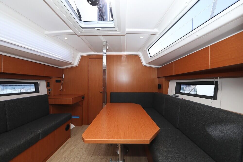 Photo #8 - Bavaria C38 (Blue Note) en Biograd - 33911