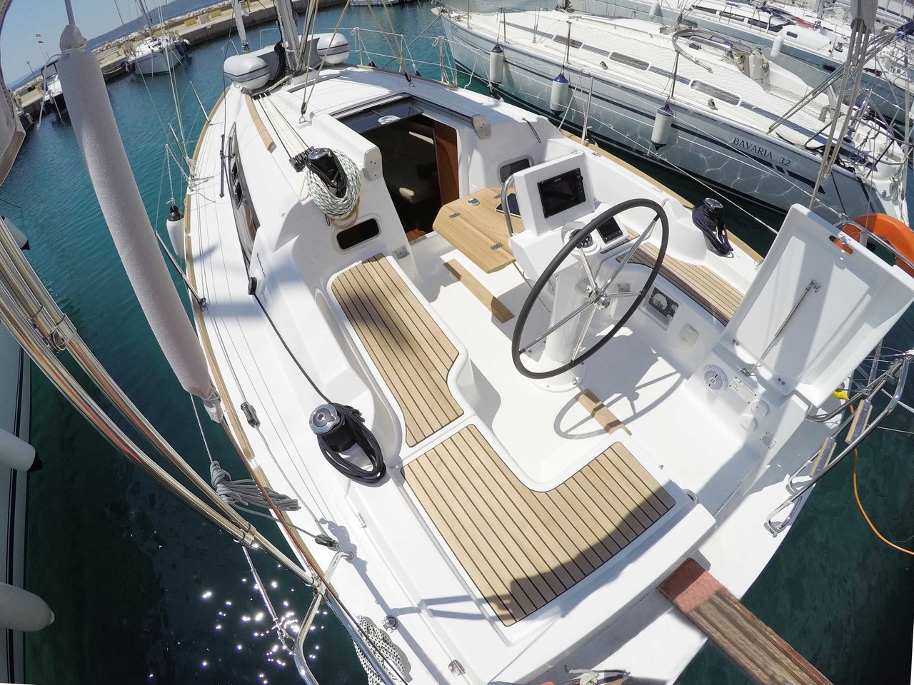 Photo #4 - Oceanis 31 (Honey) en Split - 33935