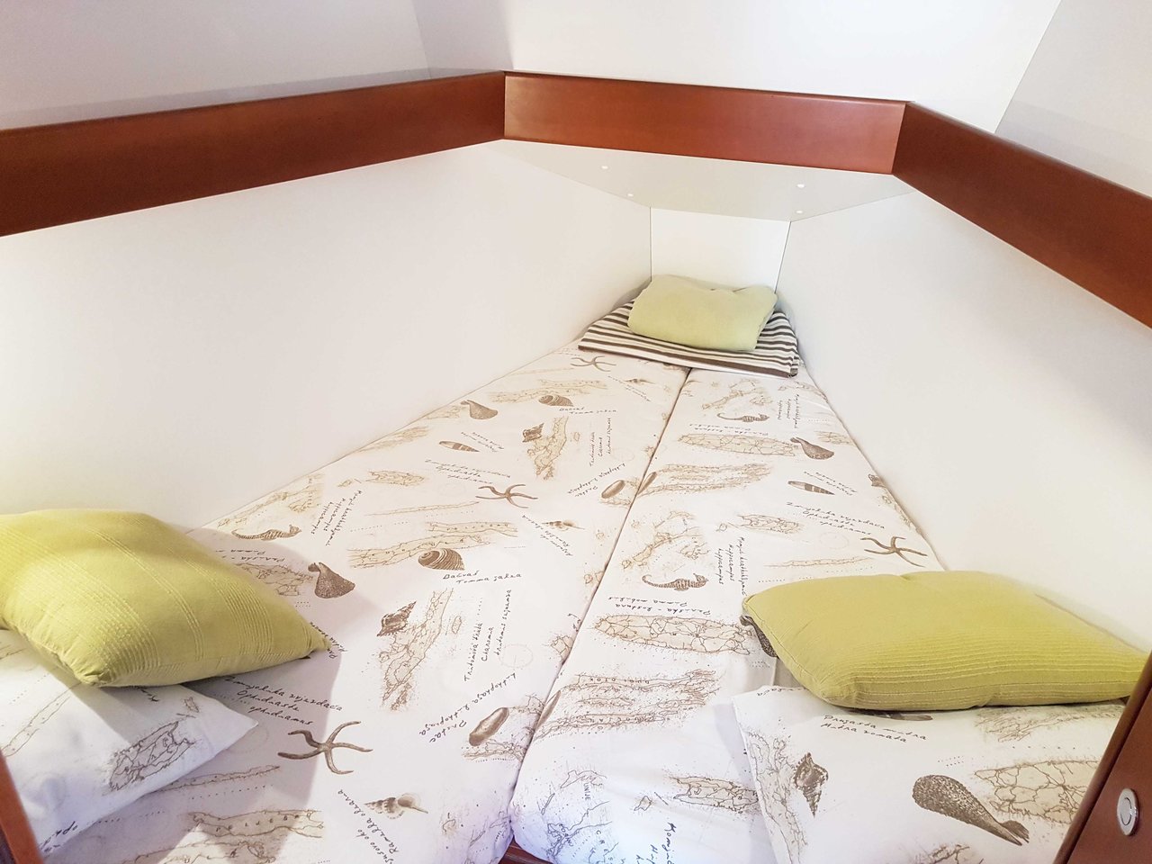 Photo #20 - Oceanis 31 (Honey) en Split - 33935