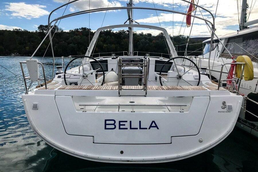 Bella - 2