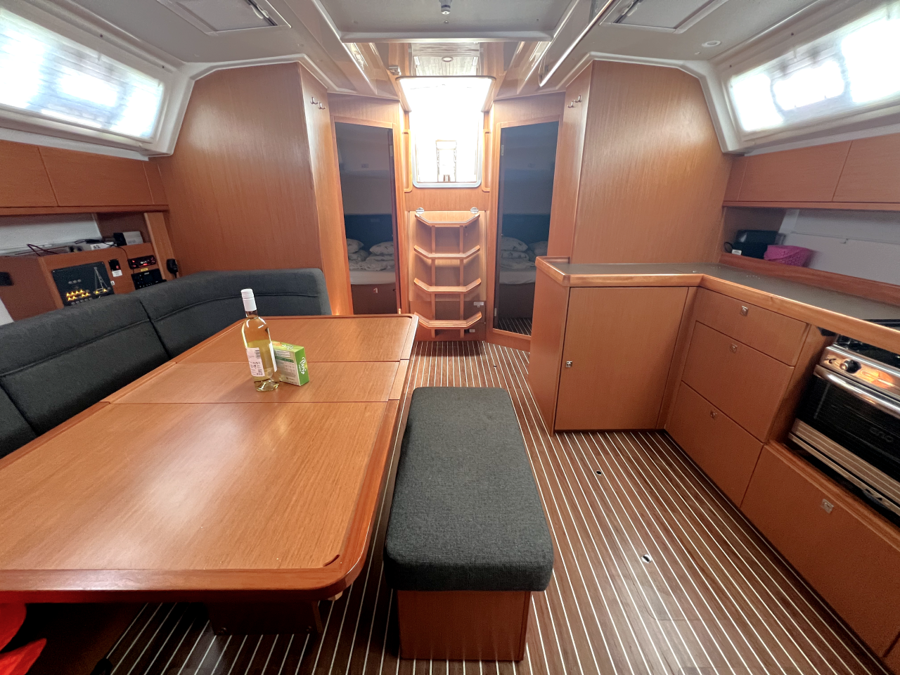 Photo #8 - Bavaria Cruiser 46 - 4 cab. (Amazing Grace) en Kastela - 33955
