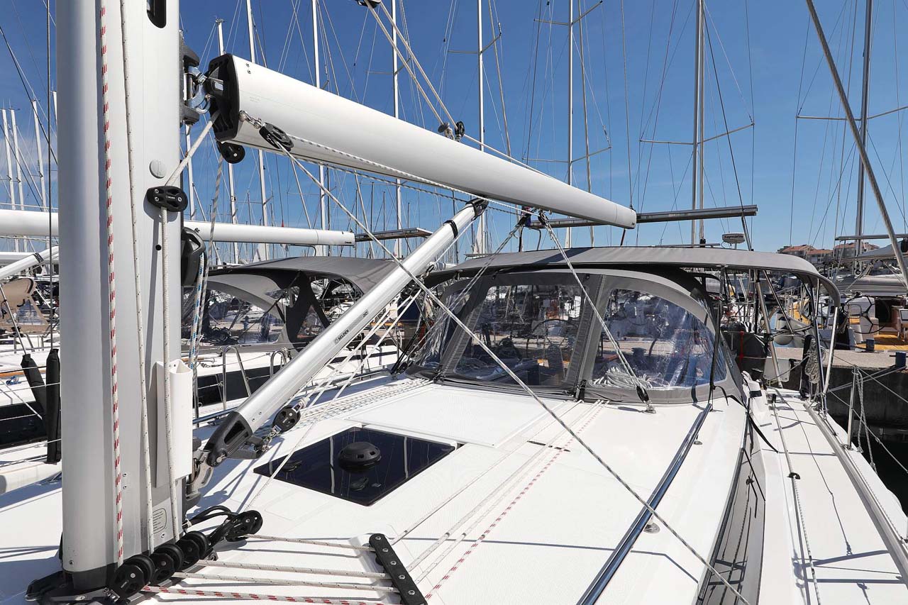 Photo #5 - Bavaria C42 Style (Antares) in Biograd - 33975