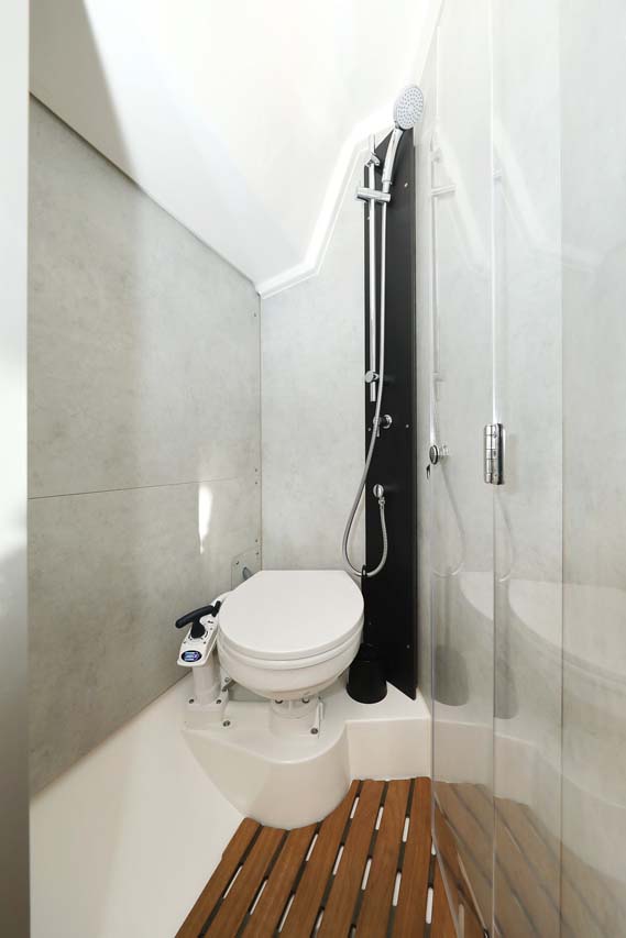 Photo #28 - Bavaria C38 Style (Amore) en Trogir - 33976