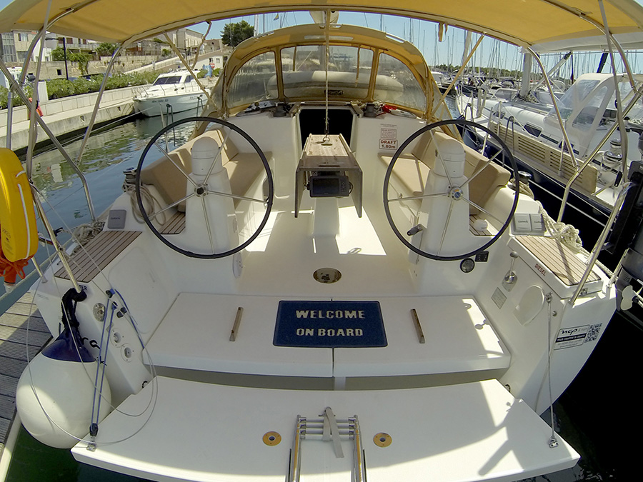 Photo #13 - Dufour 335 GL (Lara) in Sibenik - 33953