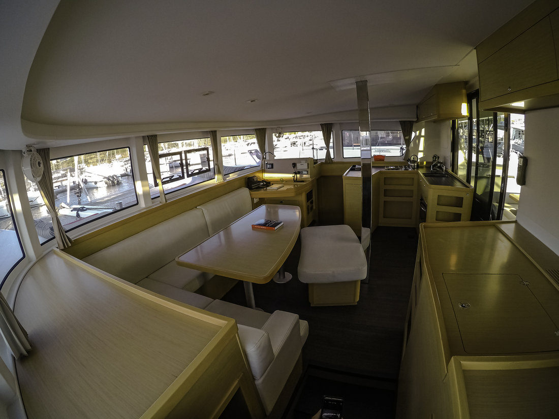 Photo #5 - Lagoon 42 - 4 + 2 cab. (Chamotte) in Lavrion - 33985