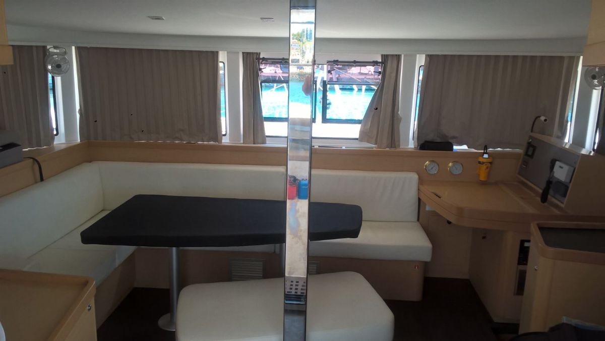 Photo #12 - Lagoon 42 - 4 + 2 cab. (Aeolian Breeze) en Preveza - 34015