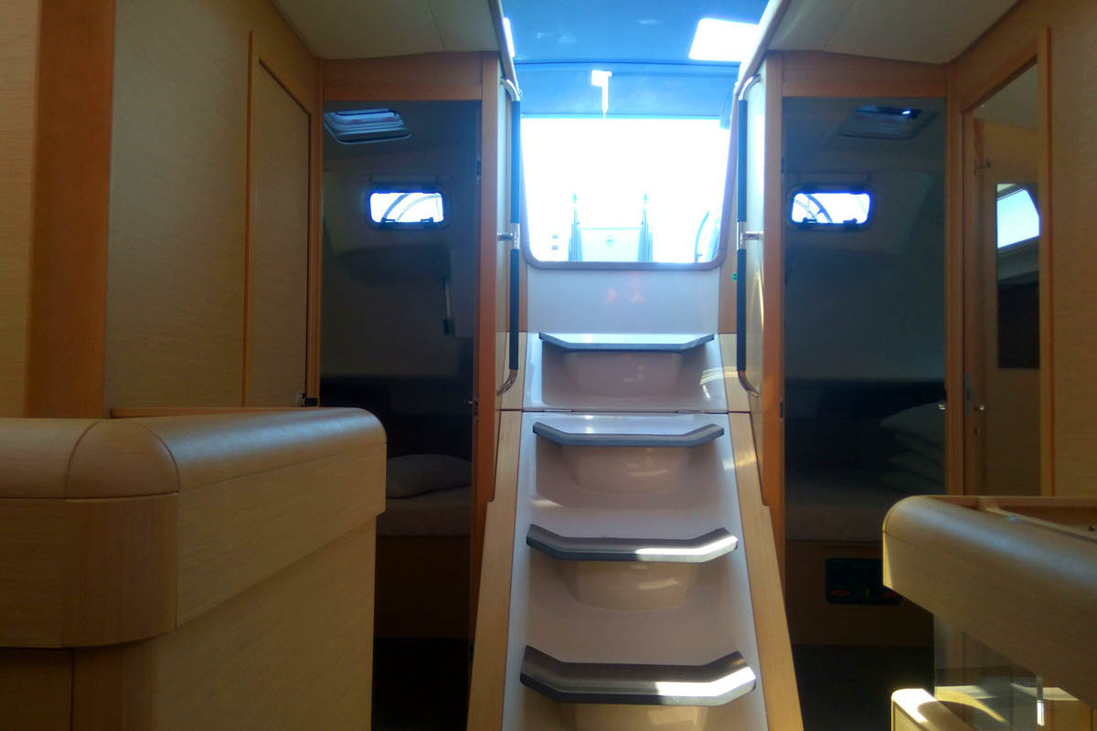 Photo #14 - Sun Odyssey 519 - 4 + 1 cab. (Belle Epoque) in Elliniko - 34023