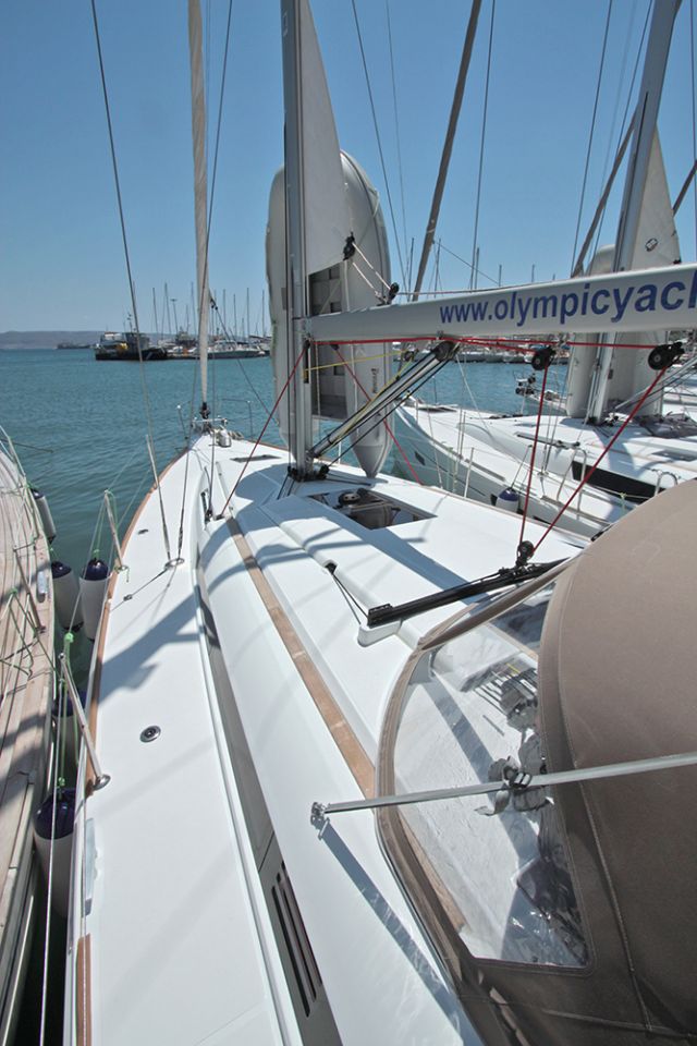 Photo #8 - Sun Odyssey 419 - 3 cab. (Perseas) in Lavrion - 34030