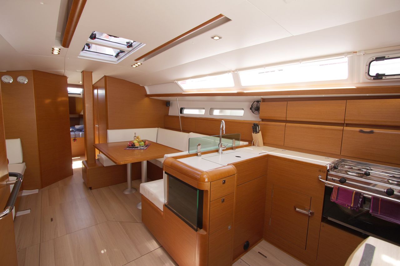 Photo #12 - Sun Odyssey 449 (Kronos) en Lavrion - 34034