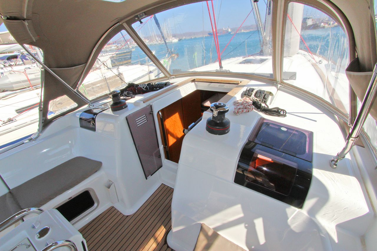 Photo #6 - Sun Odyssey 449 (Gaia) in Lavrion - 34035