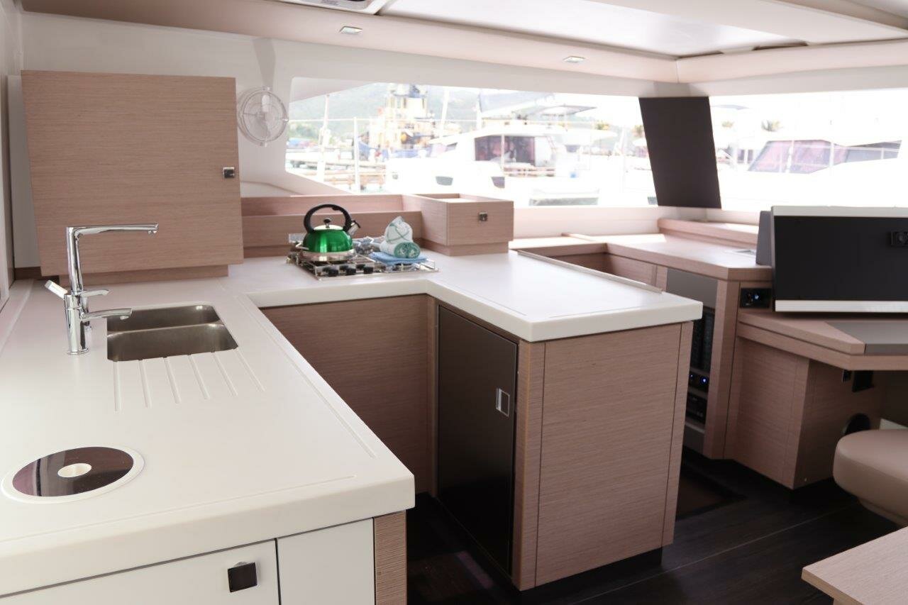 Photo #16 - Fountaine Pajot Astrea 42 - 4 + 1 cab. (Idle Time) en Road Town - 34042