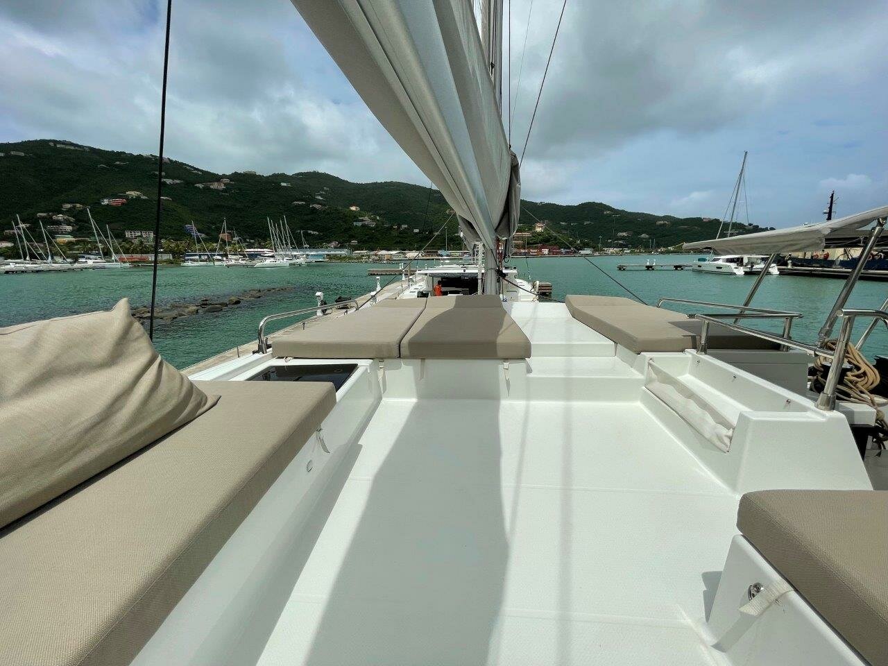 Photo #8 - Fountaine Pajot Saba 50 - 5 cab. (Singing Winds) en Road Town - 34045