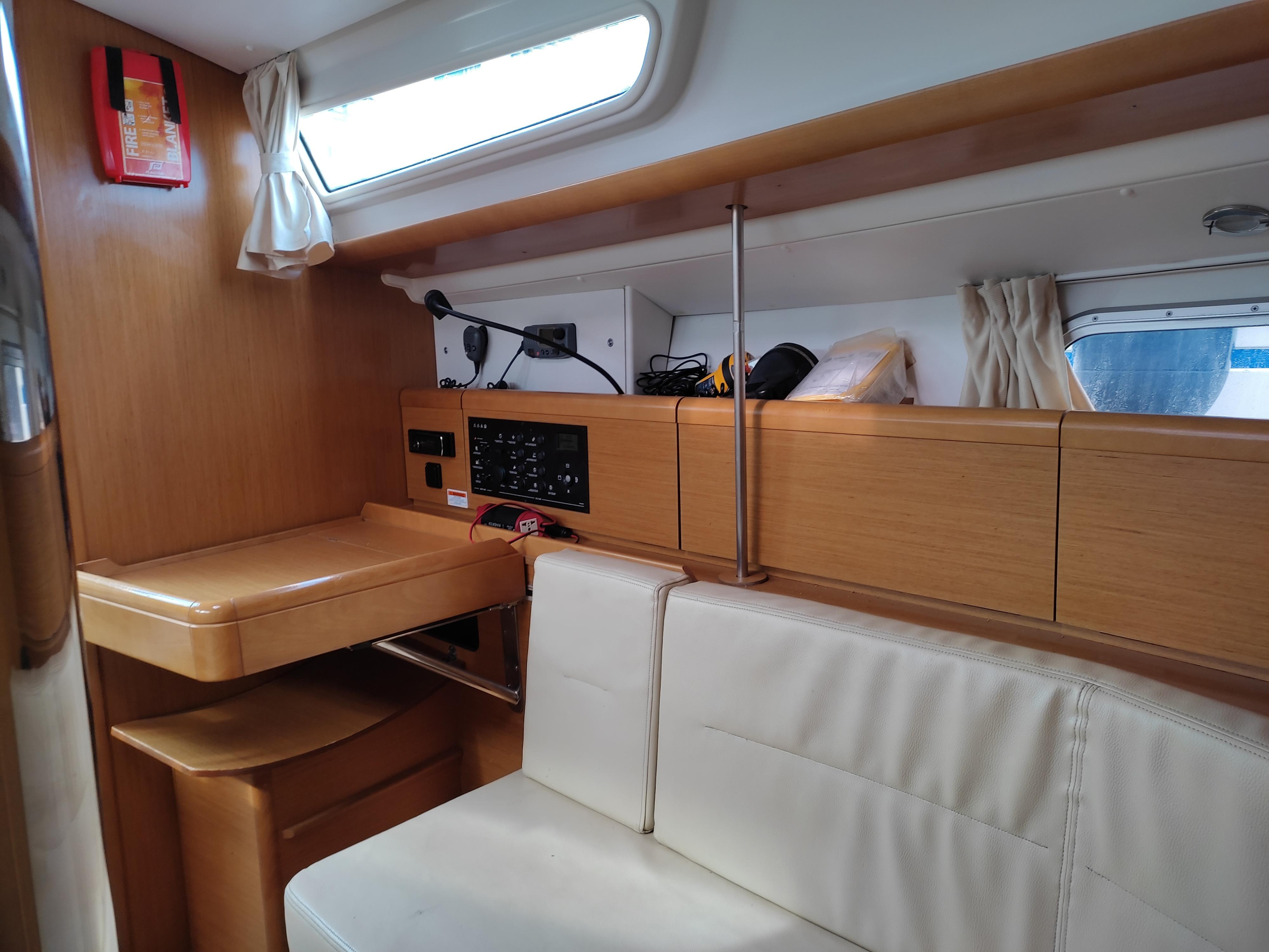 Photo #10 - Sun Odyssey 36i (Anita) in Korfu - 34047