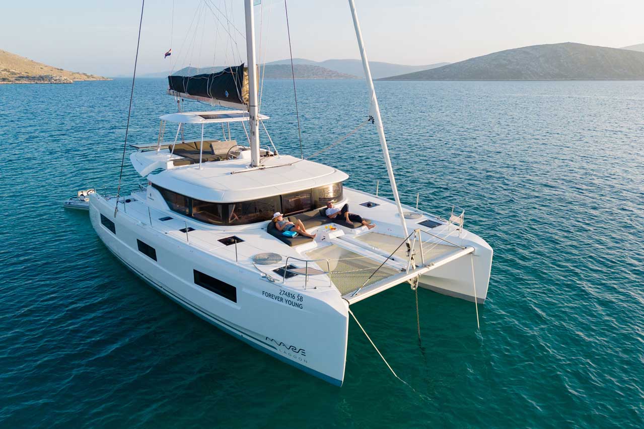 Photo #4 - Lagoon 46 - 4 + 2 cab. (Forever Young) en Sibenik - 34065