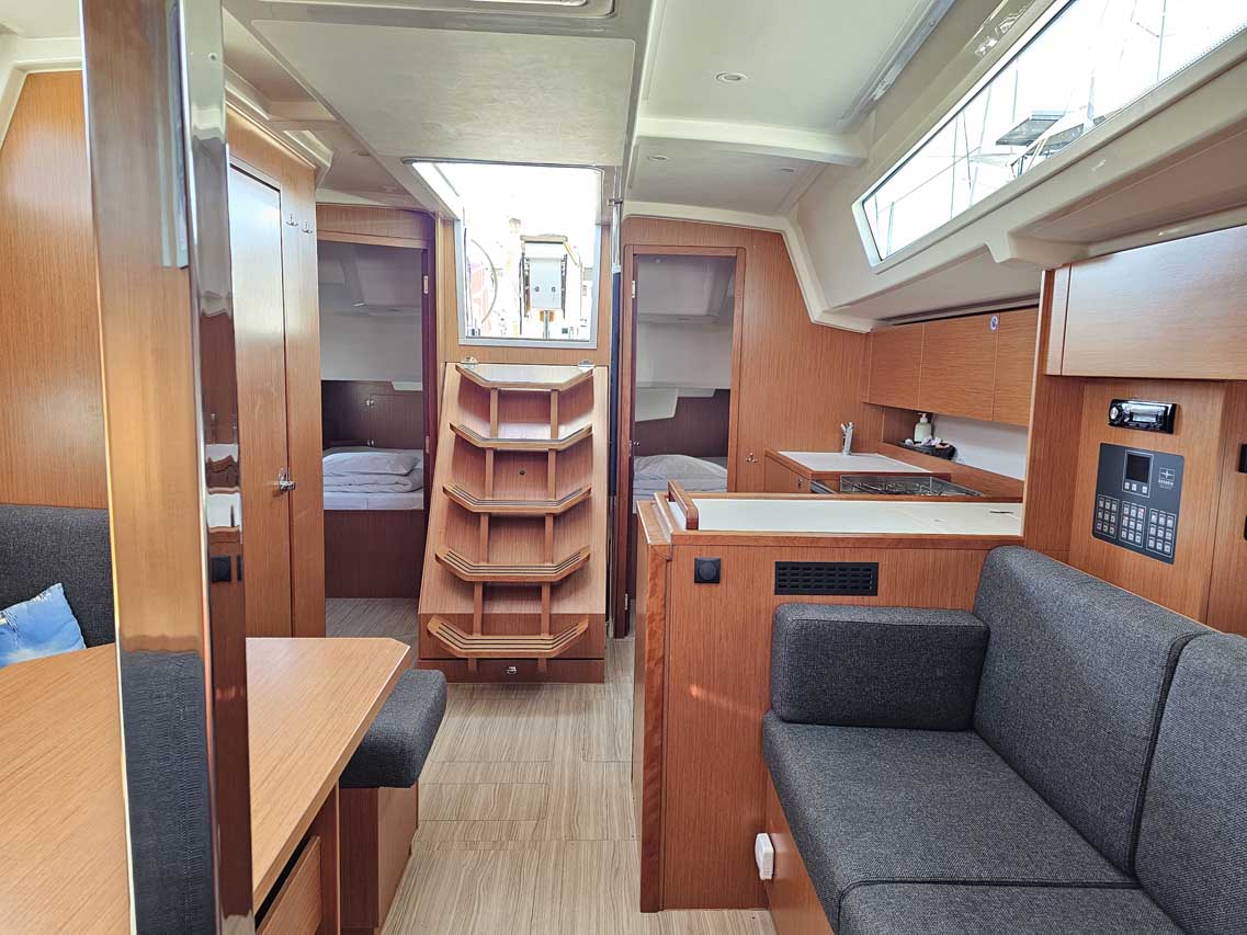 Photo #9 - Bavaria C38 (Danny) in Krk - 34068