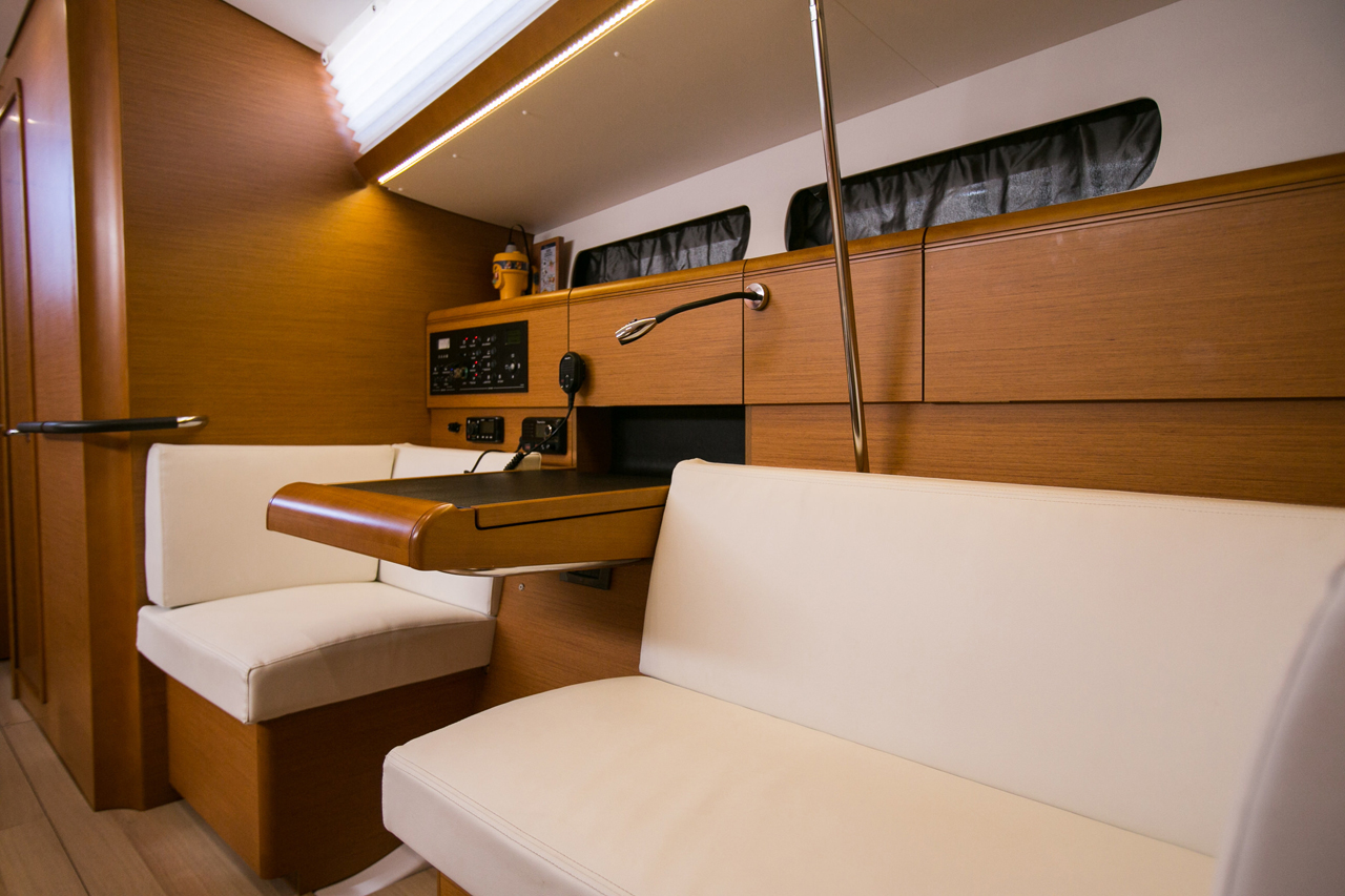 Photo #8 - Sun Odyssey 449 (Alpha) in Atene - 34082
