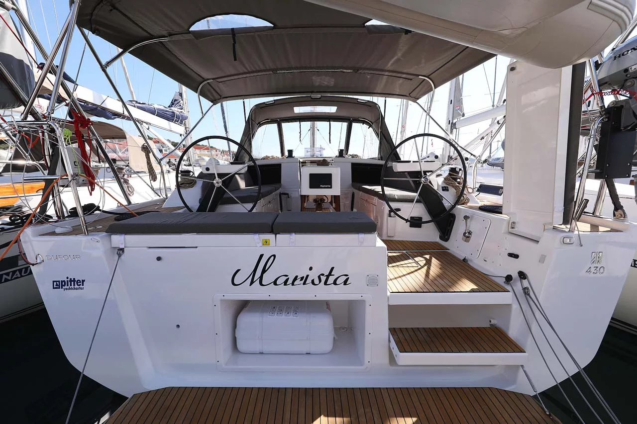 Dufour 430 (Marista)  - 2