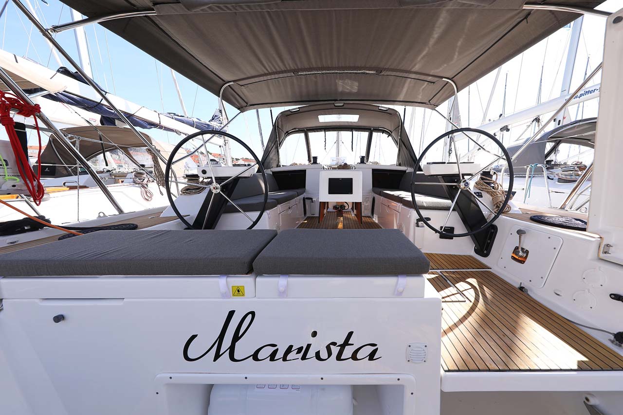 Photo #8 - Dufour 430 (Marista) en Murter - 34105